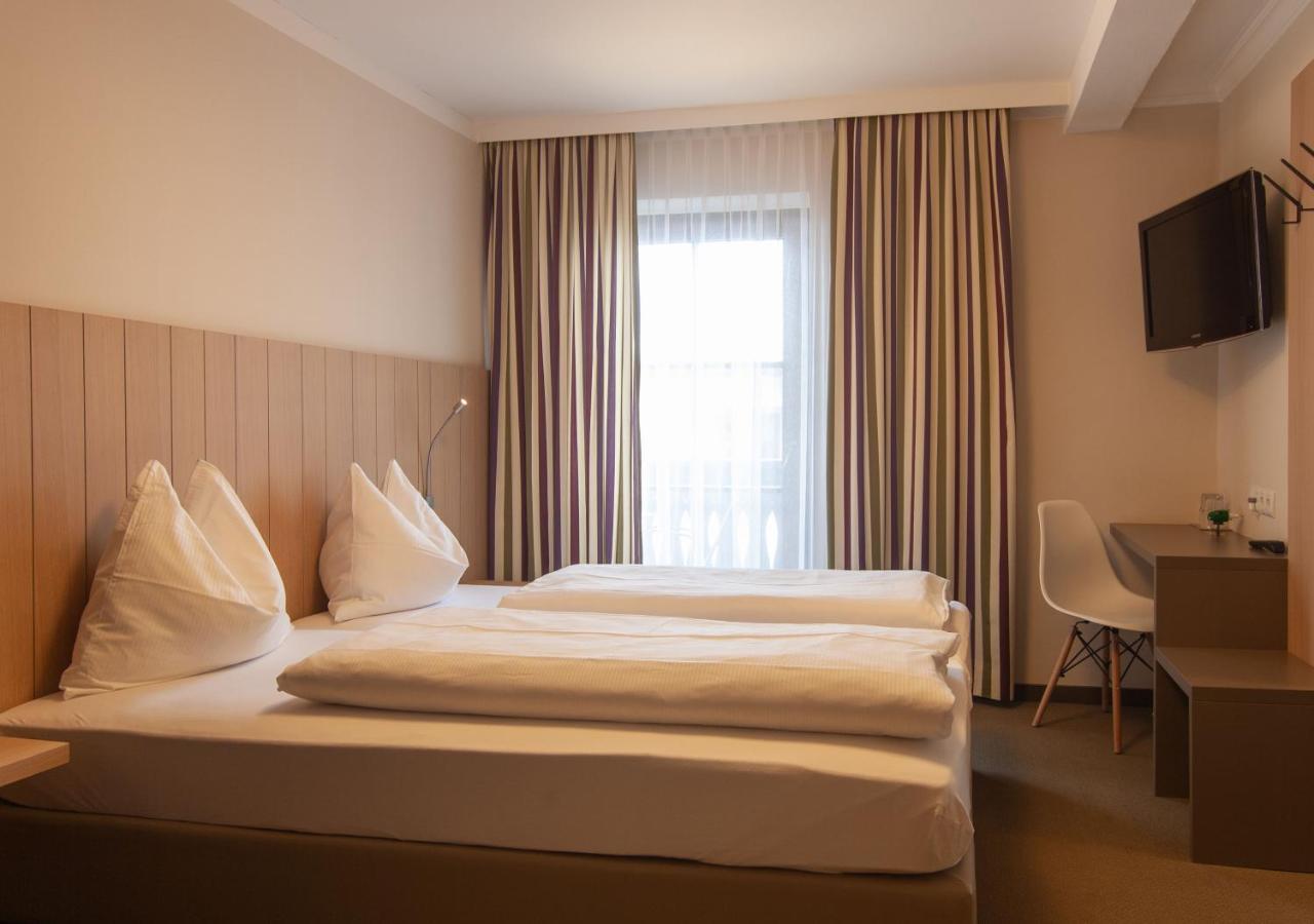Neuwirt - Boutiquehotel & Wirtshaus Bad Vigaun Luaran gambar